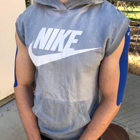 Nike - Picture 5 of 5